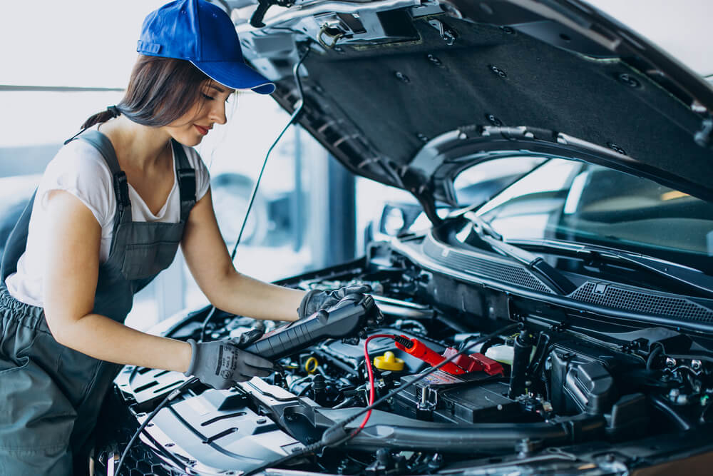 Meet Our Novi Oil Change Center